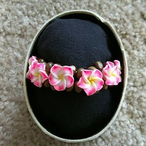 ELASTC FLOWERS BRACELET.